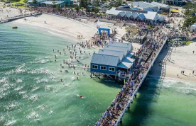 Thiên đường du lịch Úc đối mặt với cơn ác mộng quá tải