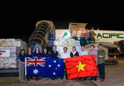 Australia tiếp tục hỗ trợ 800.000 đô la Úc cứu trợ bão lũ miền Trung Việt Nam