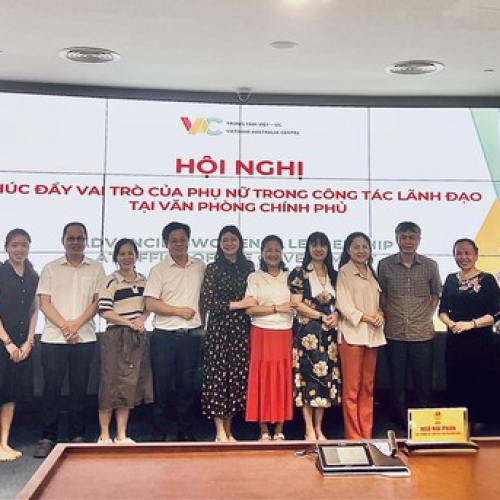 Đại sứ quán Australia hỗ trợ Văn phòng Chính phủ thúc đẩy vai trò của phụ nữ trong công tác lãnh đạo 